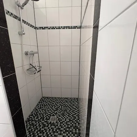 Monteurwohnung In Ruhiger Lage Апартаменты *