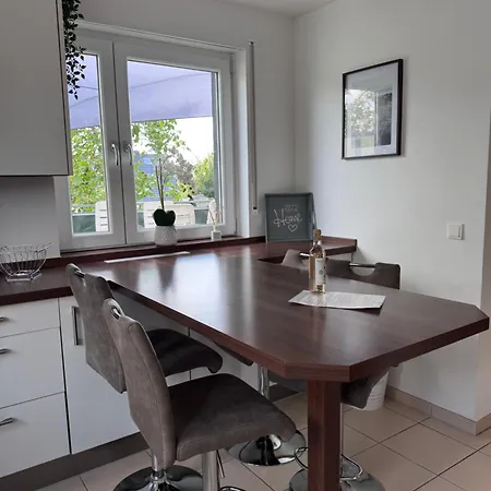 Monteurwohnung In Ruhiger Lage *